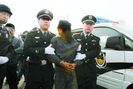 男子新婚20天杀死妻子逃亡10年(图)