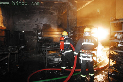 泉州北峰一化工厂起火爆炸
