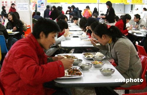 19.2亿高校生活补贴金到位 2000万大学生将受惠