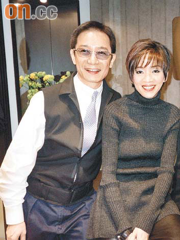 梅艳芳遗产案正式开审梅妈手机响女儿名曲(图)