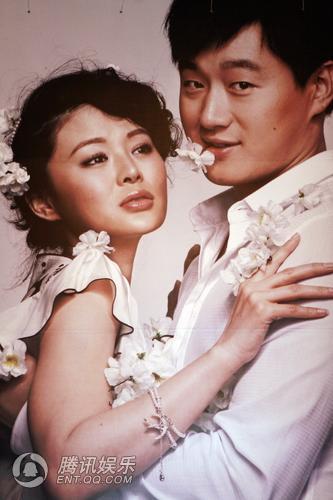 佟大为今日大婚 何炅主持名牌礼服总价超30万