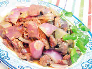 牛肉洋葱烧