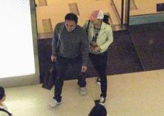 胡静恋上富豪买钻戒暴露婚讯要嫁到海外(组图)
