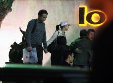胡静恋上富豪买钻戒暴露婚讯要嫁到海外(组图)