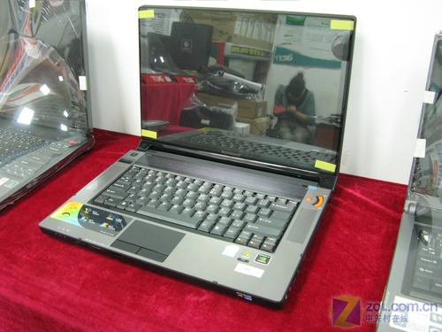 T2390芯配84GS独显 联想Y510本新装上市 T2390芯配84GS独显 联想Y510本新装上市
