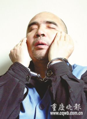 司机喝高度洒肇事 致民警1人死亡3人受伤(图)