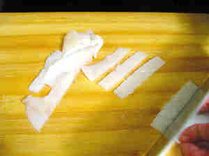 广东特色小吃:豉油皇炒面