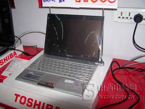 东芝M501