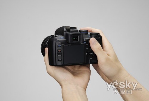 奥林巴斯E520