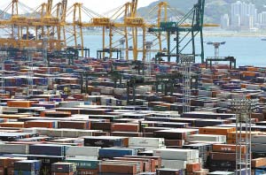 韩国罢工司机威胁封锁釜山港 抗议油价上涨(图)