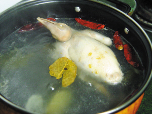 鲜辣乳鸽香喷喷