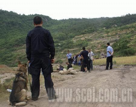 四川监狱2400余名服刑人员震后安全大转移