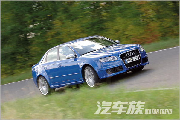 宝马M3 VS奔驰C63 AMG VS奥迪RS4 宝马M3 VS奔驰C63 AMG VS奥迪RS4