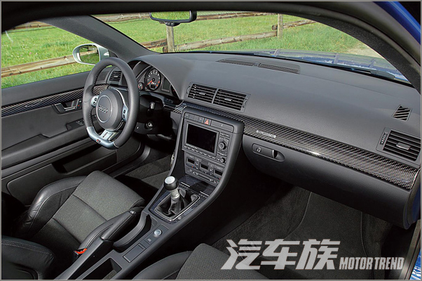 宝马M3 VS奔驰C63 AMG VS奥迪RS4 宝马M3 VS奔驰C63 AMG VS奥迪RS4