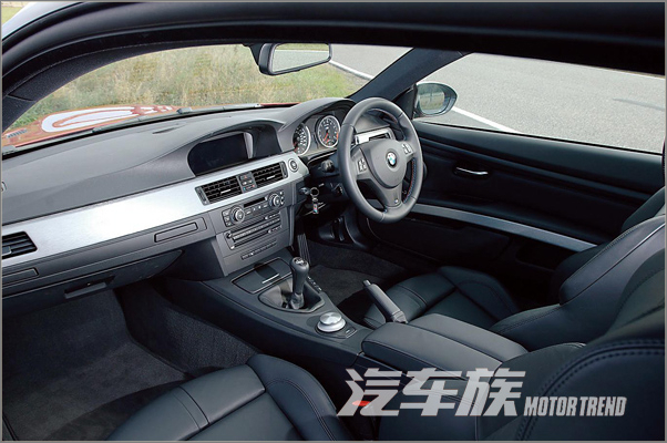 宝马M3 VS奔驰C63 AMG VS奥迪RS4 宝马M3 VS奔驰C63 AMG VS奥迪RS4