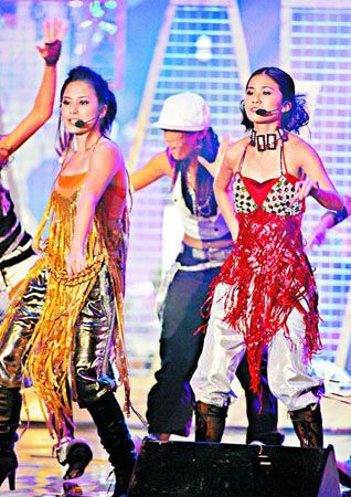 Twins早已名存实亡 阿娇转战美国,阿Sa攻内地