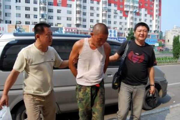 铁锋警方抓获潜逃杀人嫌犯--齐齐哈尔新闻网