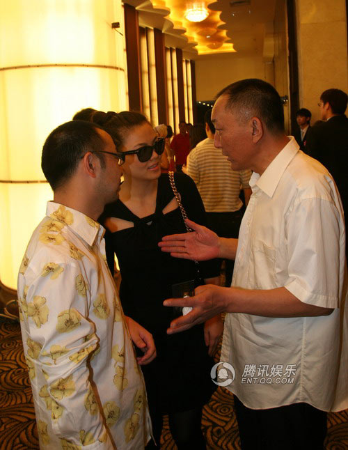 吴宇森支持李湘拍电影 称中国特别需要喜剧片