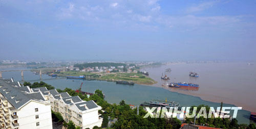  730ĳ彭㴦Ƿľۡ ﳤ˰彭ںʡ˶н㣬ÿ죬Ͽй飬γǷľۡ 