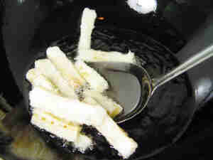 惹味咸鱼茄子煲