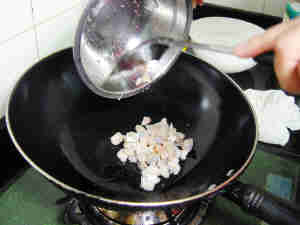 惹味咸鱼茄子煲
