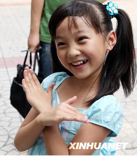 北京奥运会开幕式上唱歌的可爱女孩 林妙可-奥