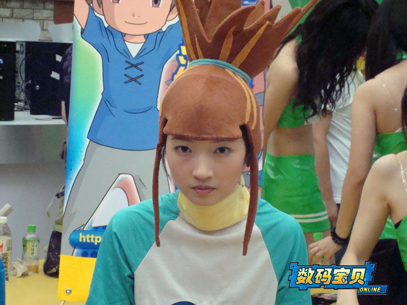 超窘看外国mm如何cosplay数码宝贝