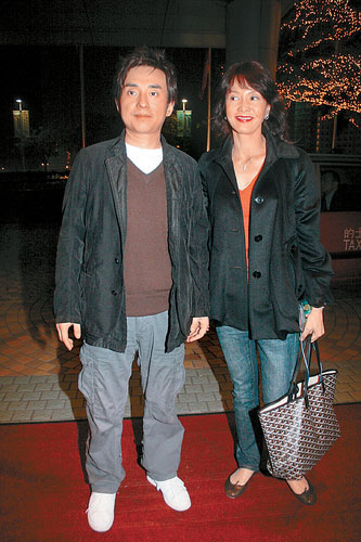 郑裕玲上京做主持吕方独留香港秘寻好节目(图)