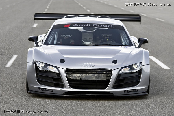 Audi-R8-GT3 Audi-R8-GT3