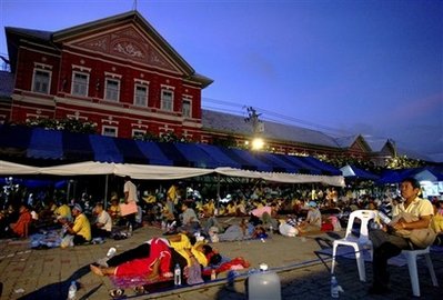 泰国局势僵持中 传言总理今日可能宣布下台
