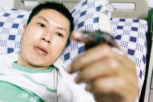 毒蛇在车椅背后搭窝1个月 司机毫不知情(图)