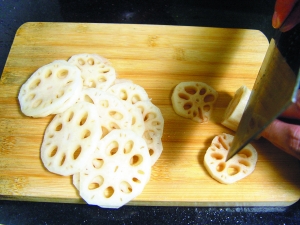 爽口茄汁藕片