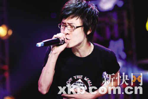 中秋“型秀”上演PK大战 “星光帮”来踢馆(图)