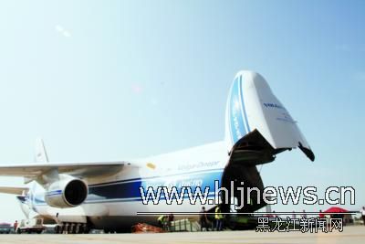 俄66吨转子飞抵哈埠 创黑龙江空运史单重之最