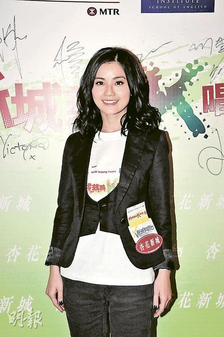 蔡卓妍曝阿娇泰国拜见白龙王