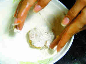 香煎鲮鱼饼
