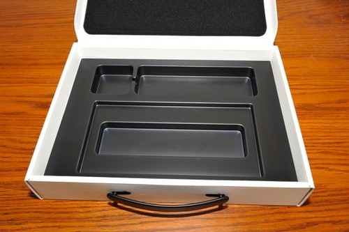 全球最薄 苹果新MacBook Air本真机曝光 全球最薄 苹果新MacBook Air本真机曝光