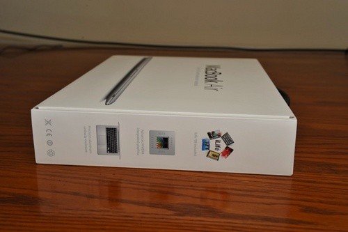 全球最薄 苹果新MacBook Air本真机曝光 全球最薄 苹果新MacBook Air本真机曝光