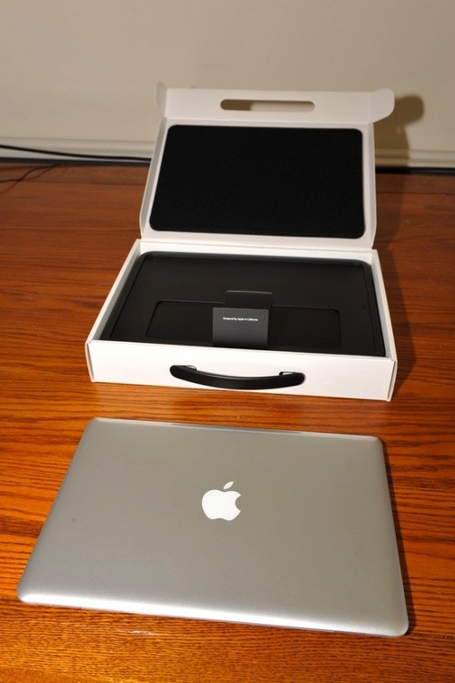 全球最薄 苹果新MacBook Air本真机曝光 全球最薄 苹果新MacBook Air本真机曝光