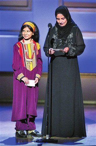 也门10岁抗婚女孩获年度风云女性称号(图)