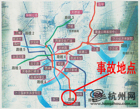杭州地铁工地塌陷 已致3人死亡18人失踪(组图) 杭州地铁工地塌陷 已致3人死亡18人失踪(组图)