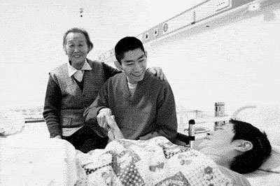 女子脑瘫病隐藏49年 被一场车祸“撞”好(图)