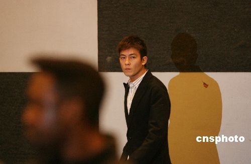 艳照门案最新进展:控方拟赴美向陈冠希录口供