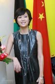 组图:徐静蕾南非游记出书“转行”英文老师
