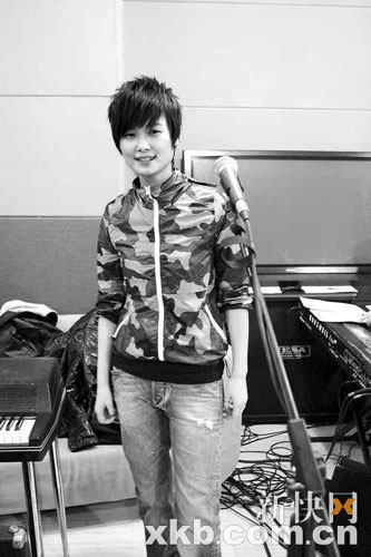 李宇春要翻唱王菲经典歌曲 朴树复出唱新歌(图)