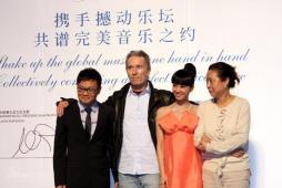 蔡依林天价珠宝嫁进华纳成水立方第一人(组图)