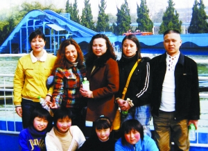 地震孤儿的新年心愿:希望在梦中看见妈妈
