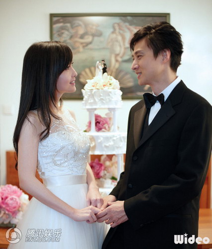 倪震写专栏谈结婚感受 承诺此生只结一次婚(图)