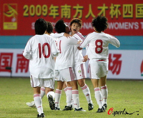 女足四国赛:中国1-0芬兰 王丹丹世界波破门