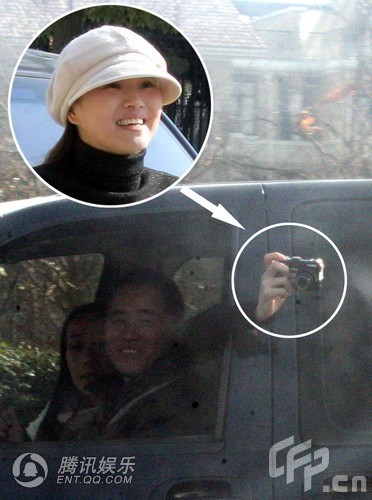 组图:伊能静遇狗仔心生芥蒂 大玩对拍以牙还牙
